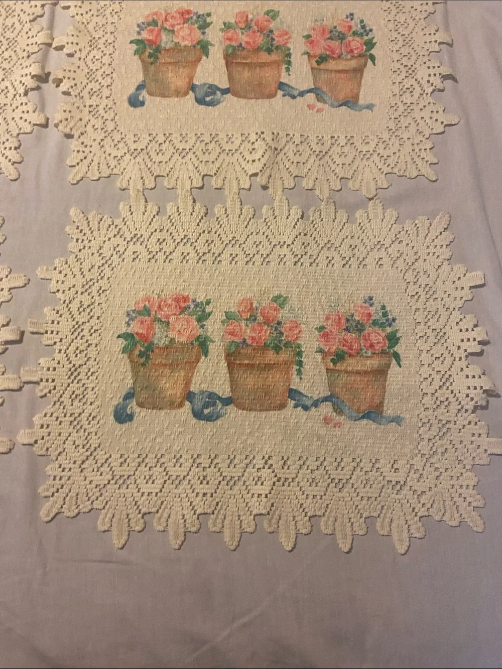 Set of 4 Floral Crochet Edge Placemats - Pink Rose Pots